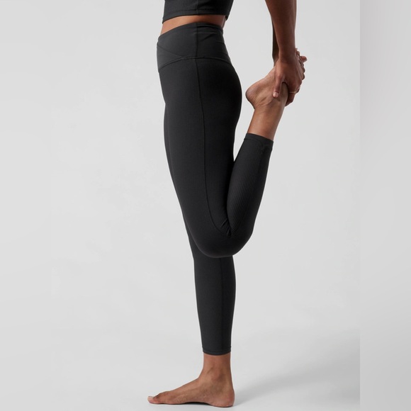 ATHLETA Elation Crossover Rib 7/8 Tight, Black size M - Picture 3 of 6